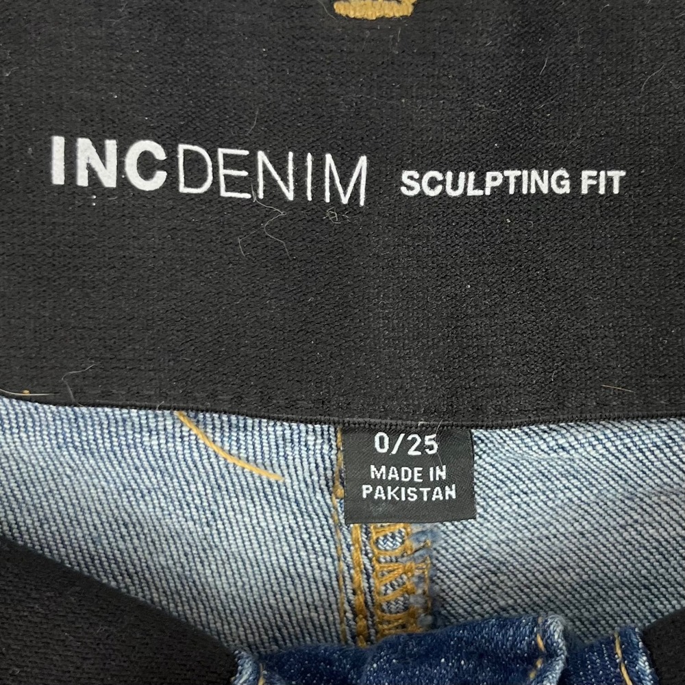 INC Denim Sculpting Fit Wide Leg Jeans Medium Wash Frayed Hem 0/25 Distressed - Picture 6 of 8